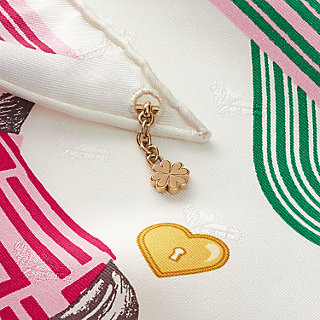 Garde-Robe Pop charm triangle 70 | Hermès Finland